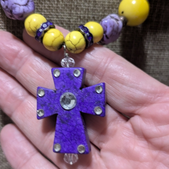 Purple and Goldtoned Chunky Beaded Necklace with Cross Pendant - Picture 6 of 7
